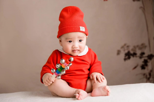 沙洋六个月宝宝总是摇头